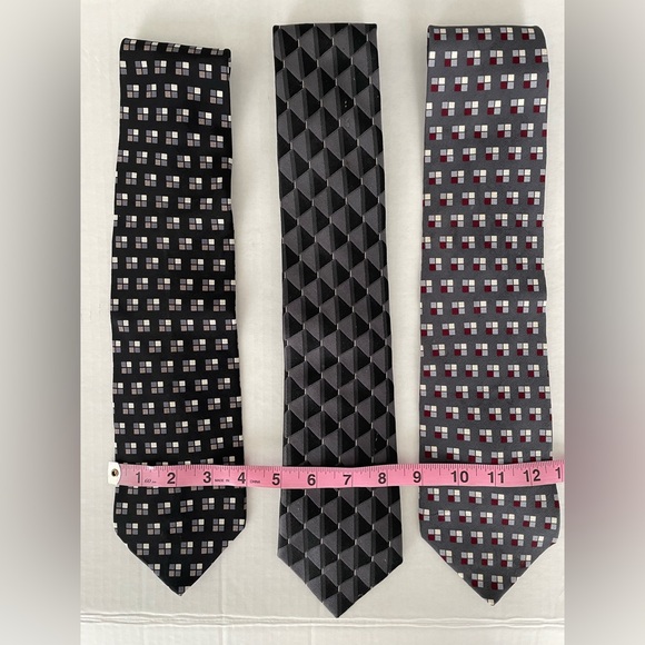 Perry Ellis Portfolio Bundle Elegant Silk Black and Gray Pattern Ties - Picture 4 of 9